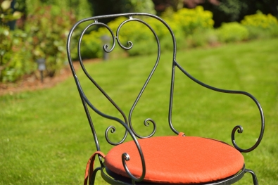 Garden dining chair wrought iron heart