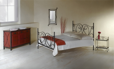 Bedroom in romantic style with hand wrought bed Galicia