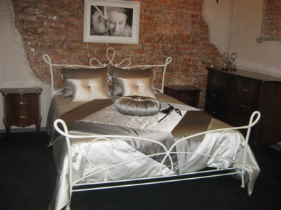 Wrought bed romantic Siracusa
